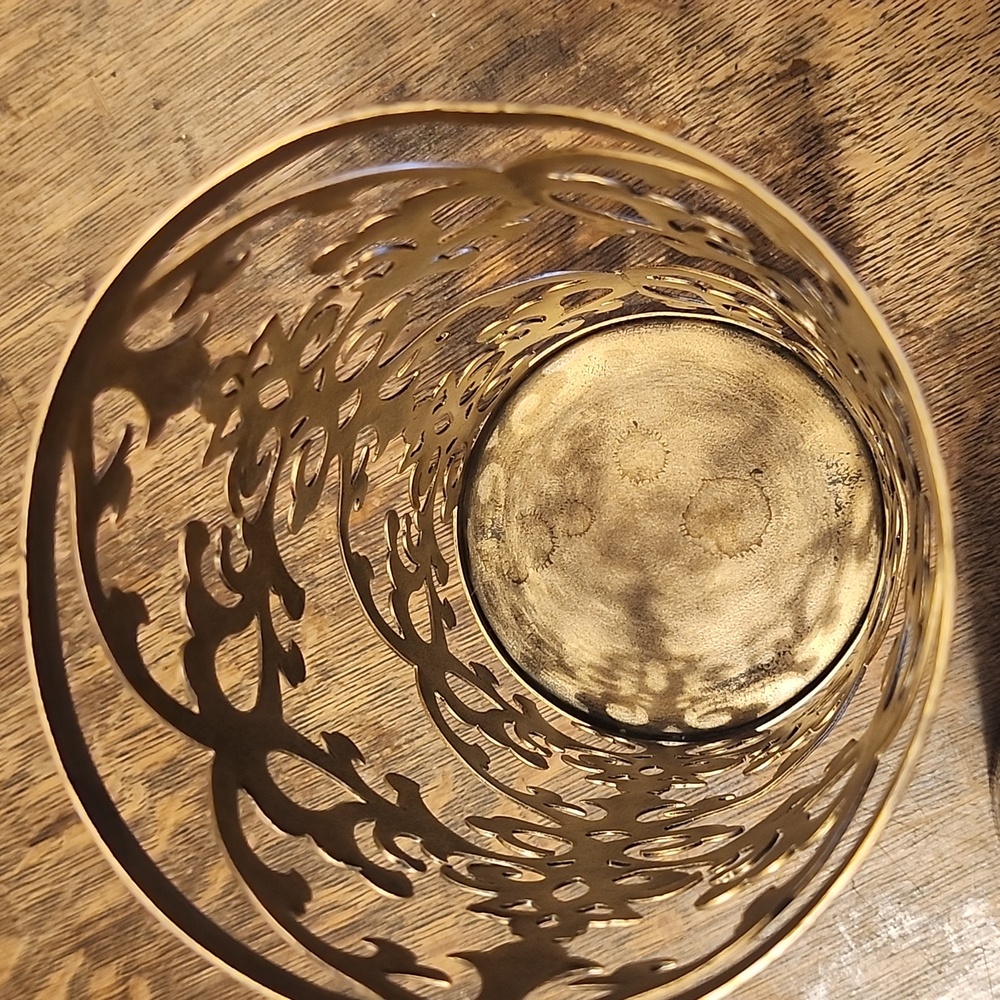 Large Hurricane Filagree Antique Bronze With Smokey Black Insert Candle Holder - Picture 4 of 7